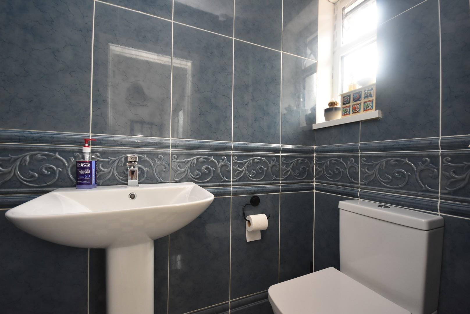 20 Knowbury Avenue, Penarth, CF64 5RX